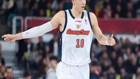 天津女排遭遇进攻困境，杨岭剖析不尽如人意表现